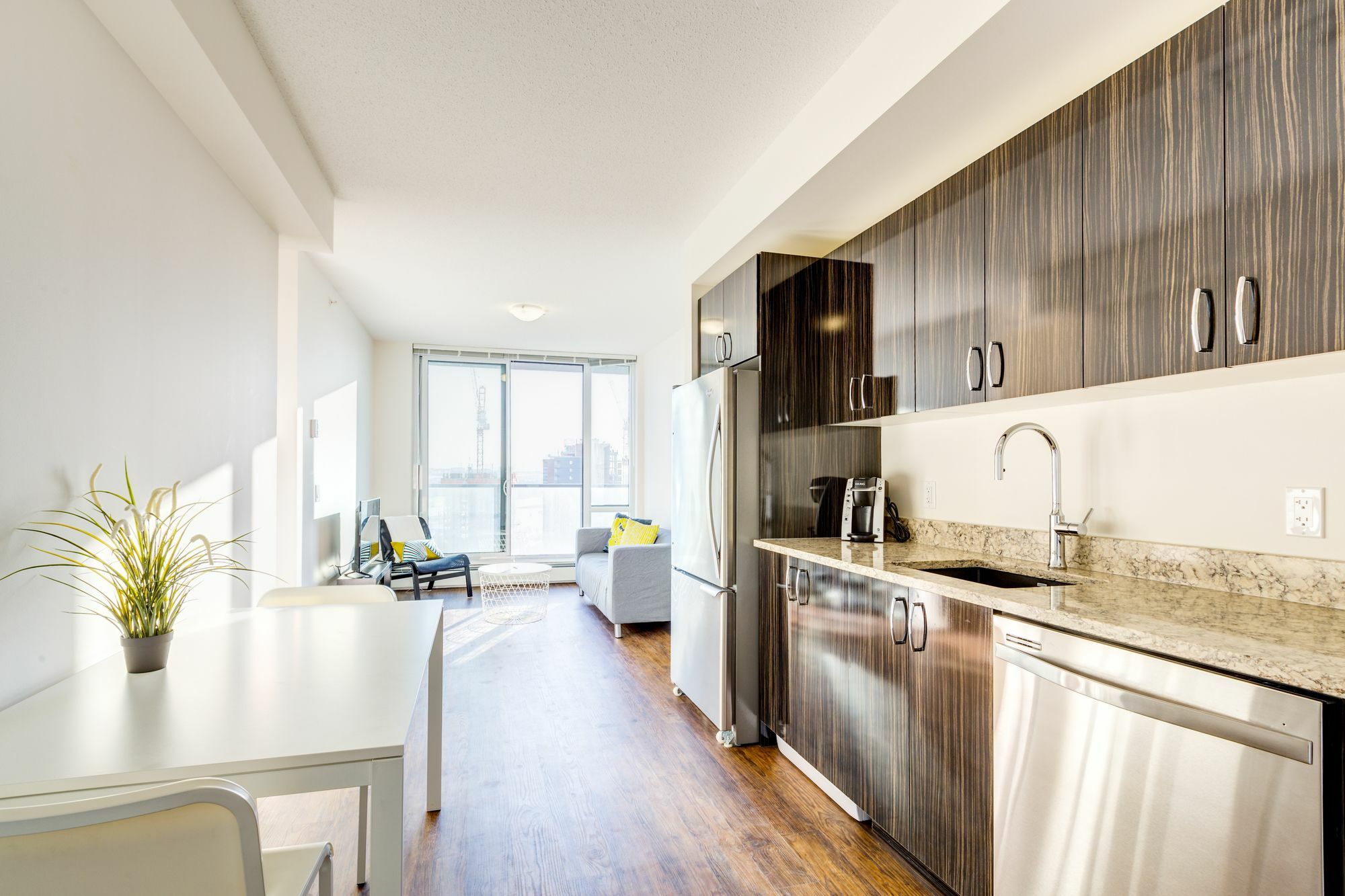 Suite Digs N3 Calgary Bagian luar foto