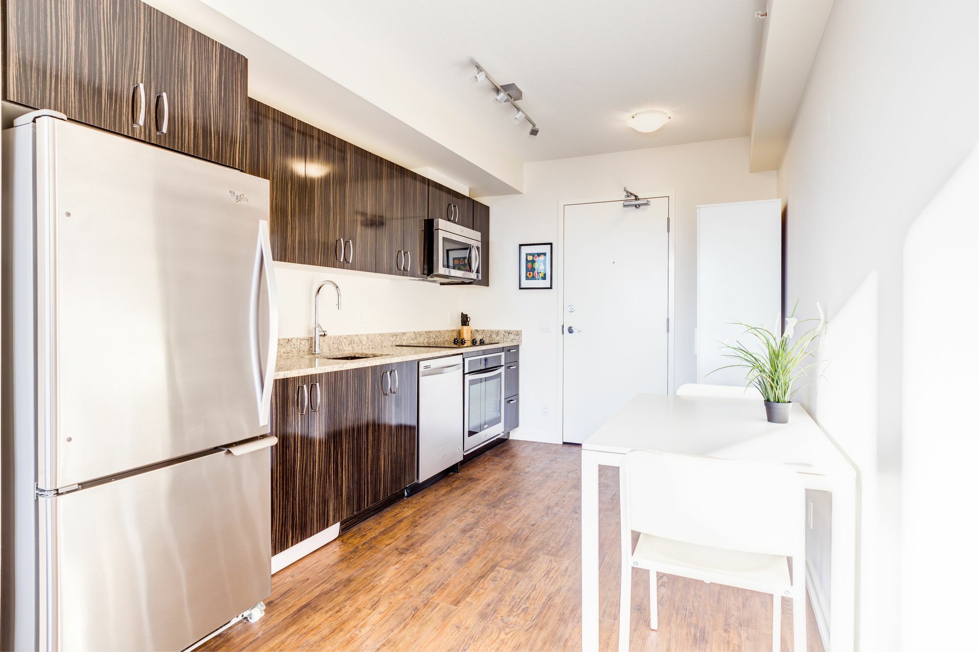 Suite Digs N3 Calgary Bagian luar foto